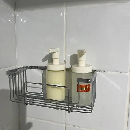 Lv Apartment *