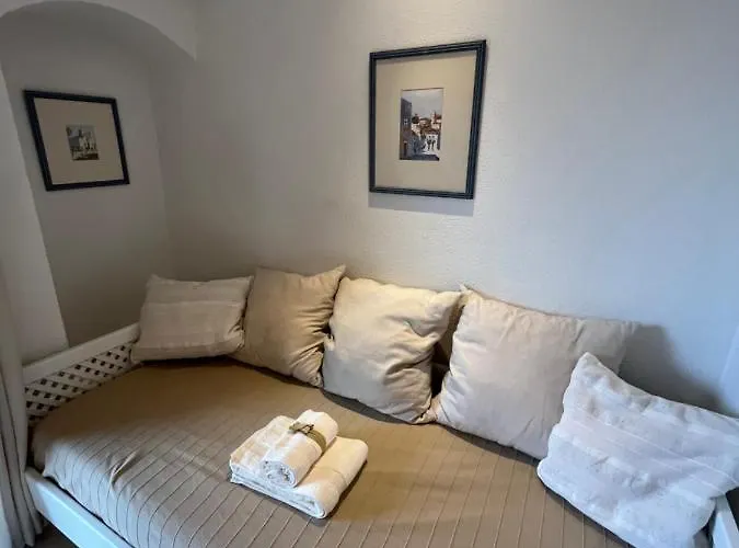 Lv Αλμπουφέιρα